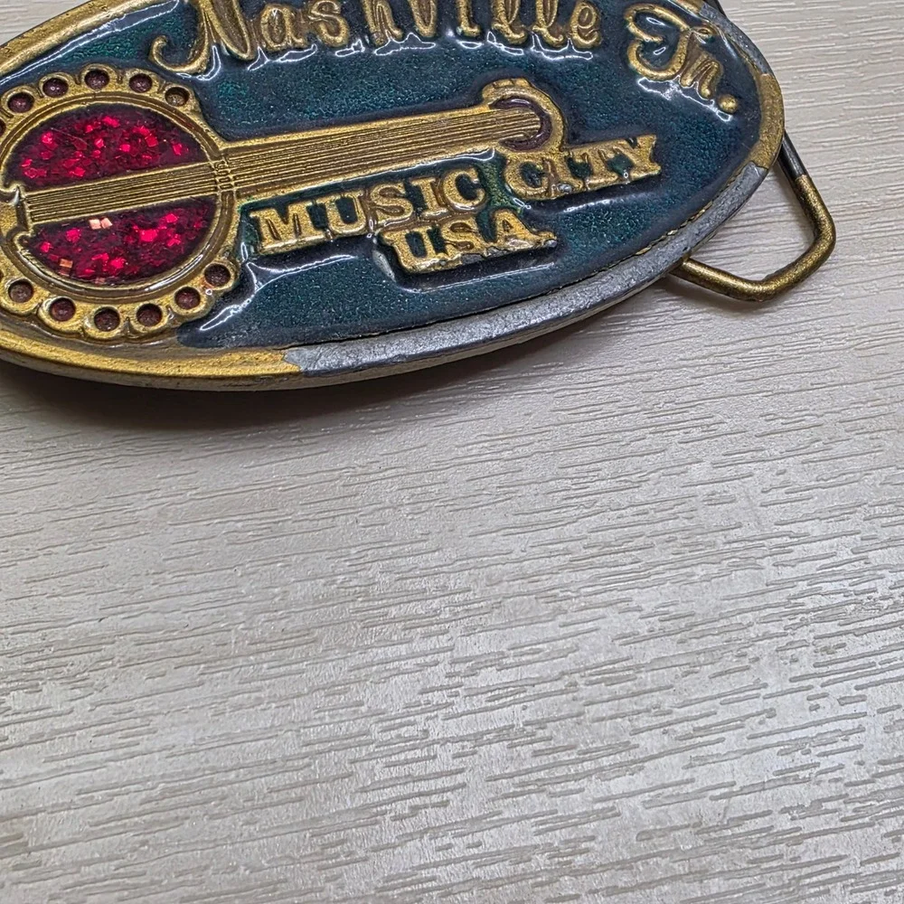 Vintage Nashville TN Music City USA Banjo Belt Buckle Red Glitter Gold Tone Oval